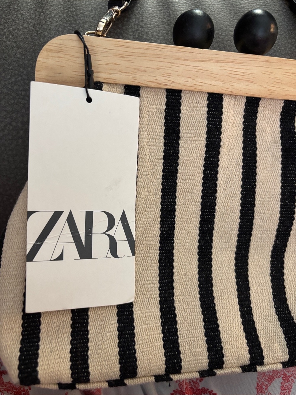 Zara Canvas Crossbody Bag, Wooden Kiss-Lock, Striped Cream & Black NWT Retail$69 - Picture 11 of 11